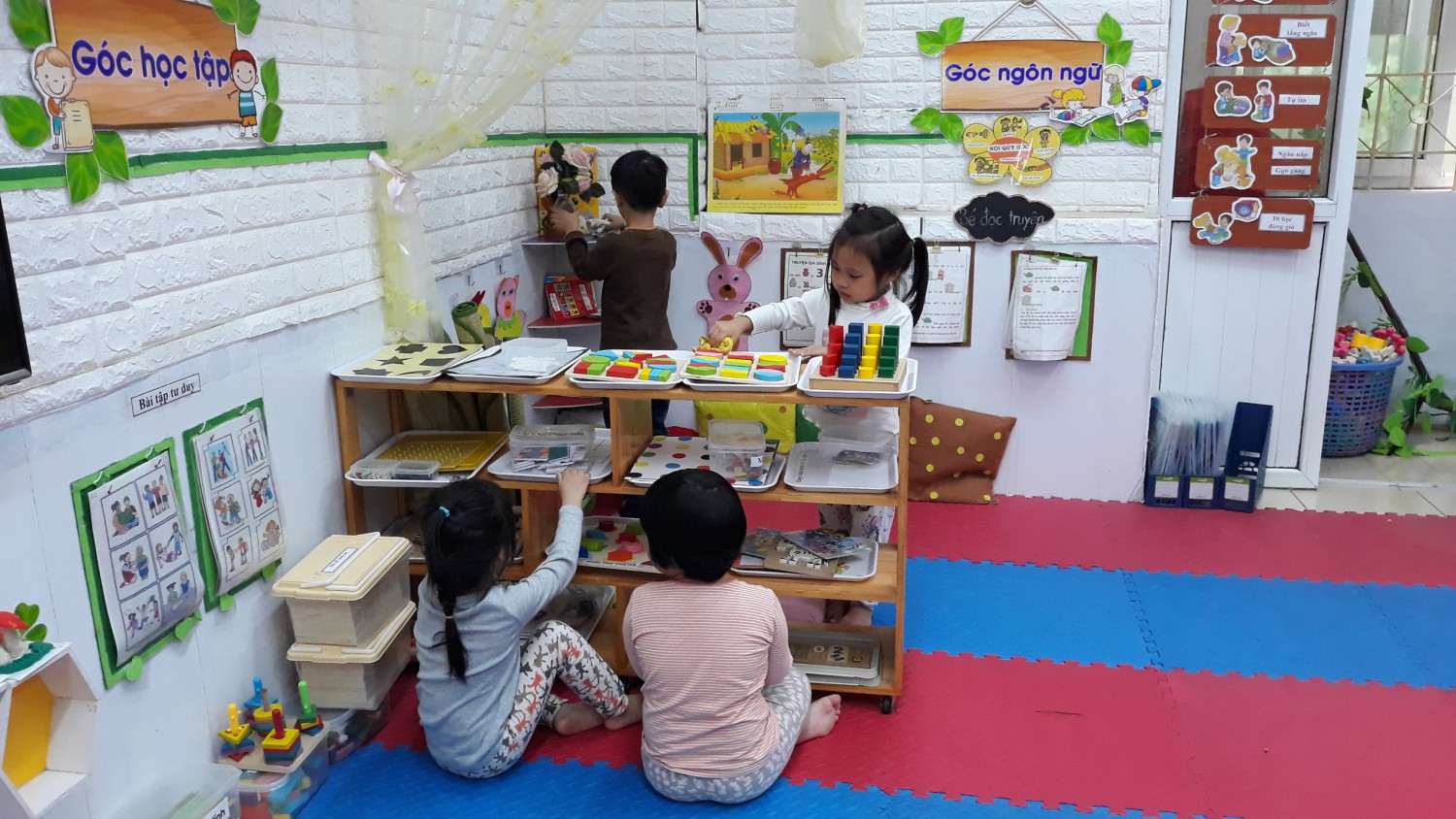 NGÀY CUỐI TUẦN CỦA BÉ