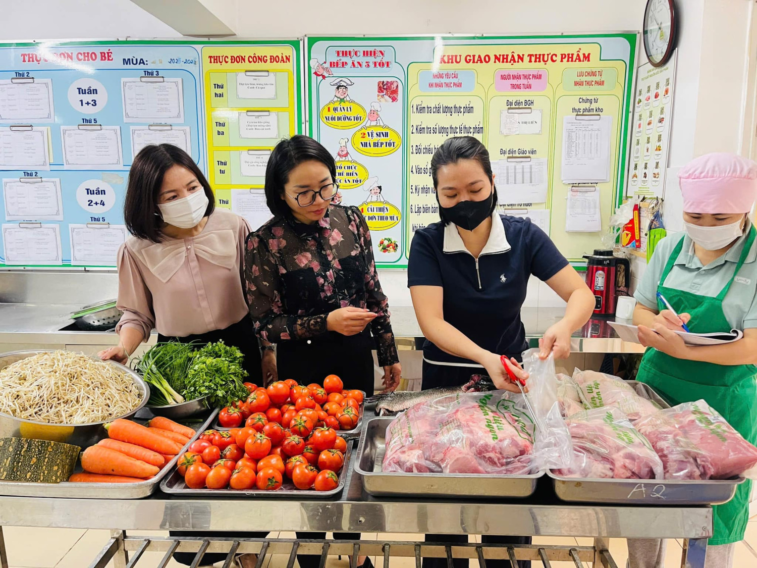 🍎🥕 HÀNH TRÌNH MANG ĐẾN NHỮNG BỮA ĂN AN TOÀN – DINH DƯỠNG CHO CÁC BÉ YÊU 🌱💛