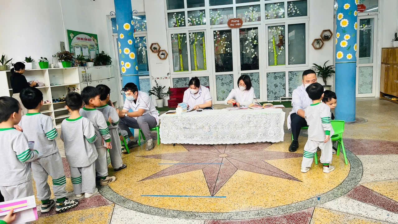 KHÁM SỨC KHOẺ ĐỊNH KỲ ĐẦU NĂM HỌC - BƯỚC KHỞI ĐẦU QUAN TRỌNG CHO SỰ PHÁT TRIỂN TOÀN DIỆN CỦA CÁC BÉ YÊU